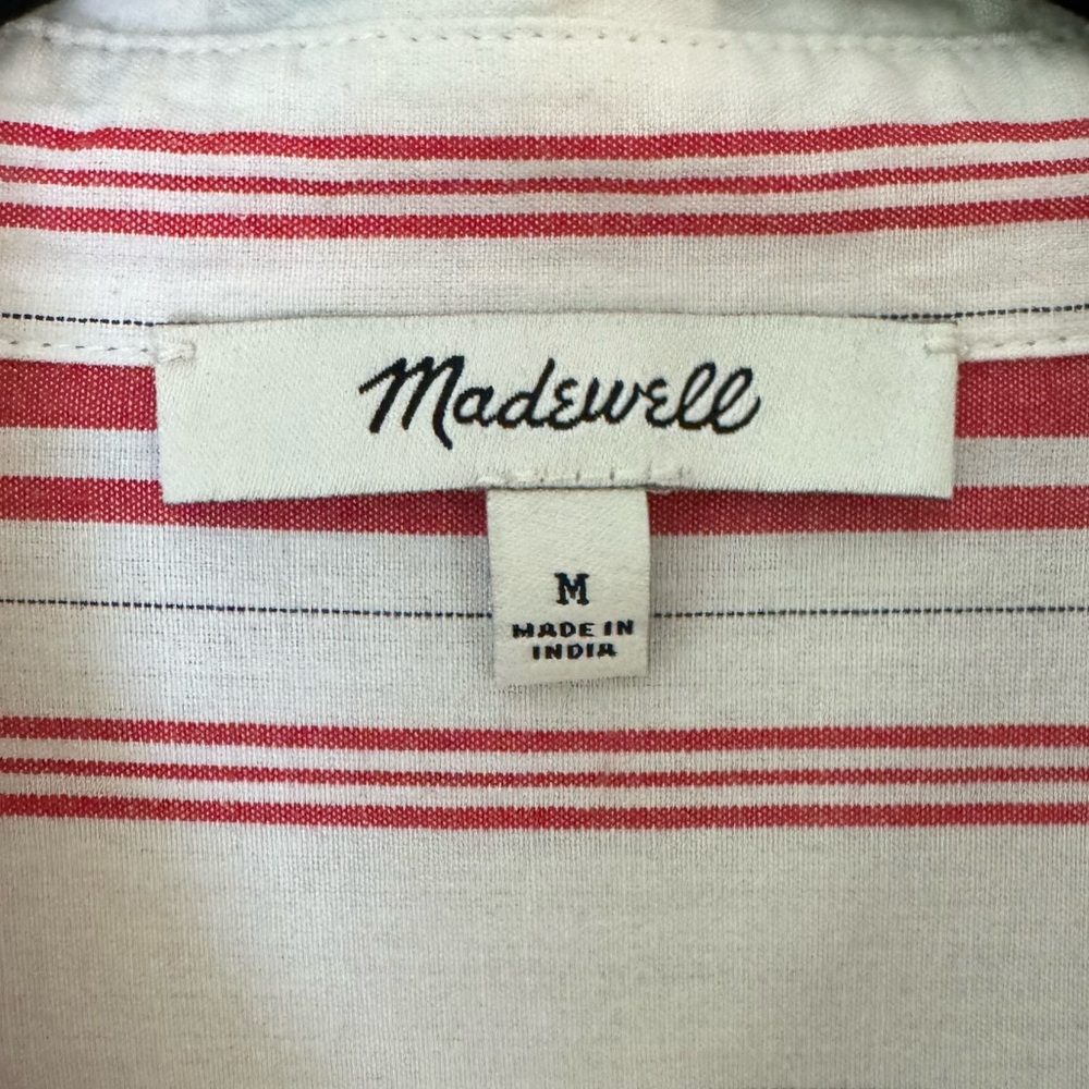 Madewell Button Front Short Cap Flutter Sleeve To… - image 7